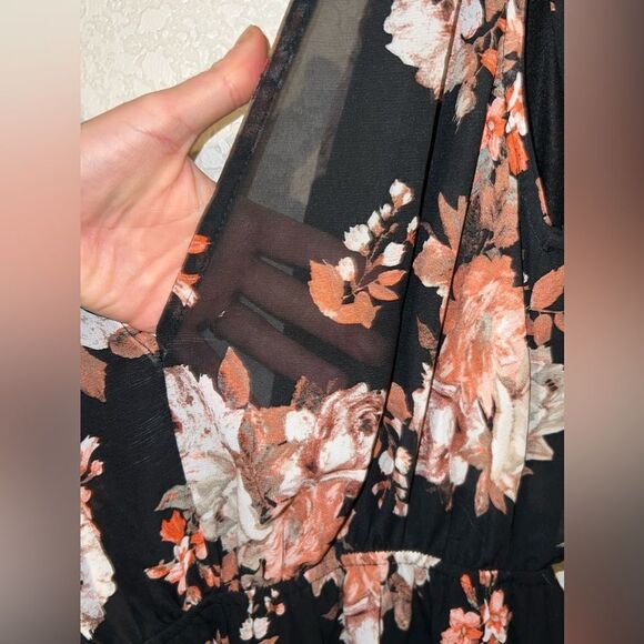 AUDREY 3 + 1 BLACK FLORAL ROMPER SIZE MEDIUM - Picture 4 of 6